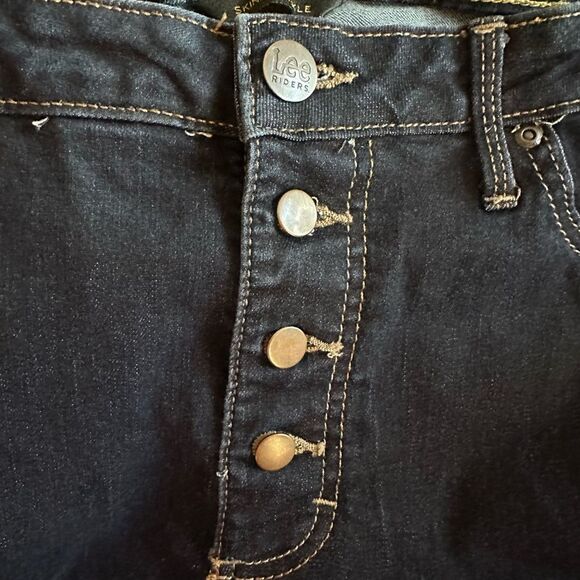 Lee Riders High Rise Skinny Ankle. Button Fly. Women’s size 16M. Like New - Picture 6 of 9